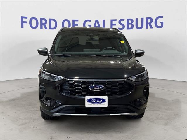 Photo of 2025 Agate Black Metallic Ford Escape