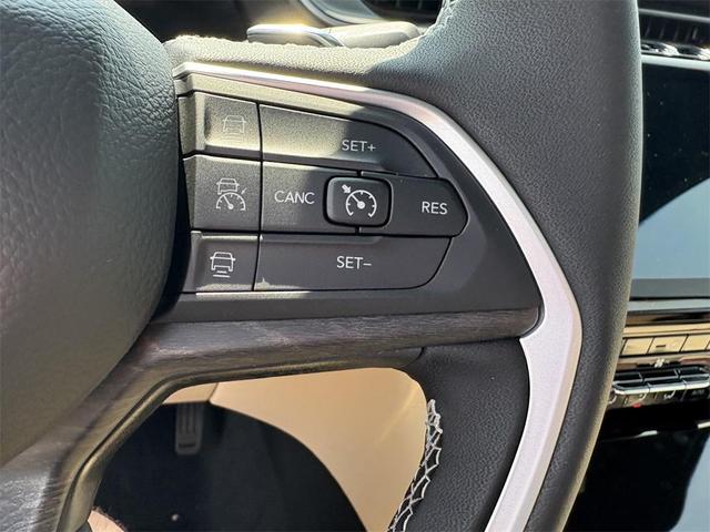 Photo of 2025 Velvet Jeep Grand Cherokee