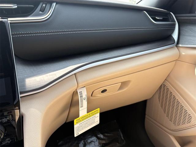Photo of 2025 Velvet Jeep Grand Cherokee