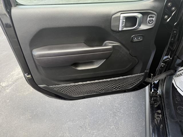 Photo of 2020 Black Clearcoat Jeep Wrangler Unlimited