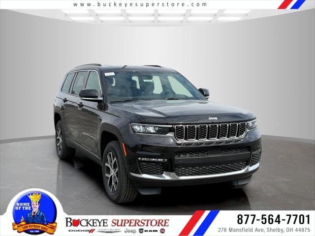 Photo of 2025 Diamond Black Crystal Pearlcoat Jeep Grand Cherokee L