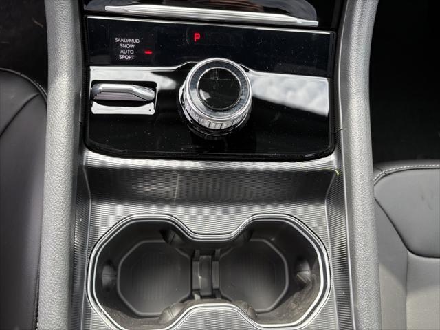 Photo of 2025 Diamond Black Crystal Pearlcoat Jeep Grand Cherokee L