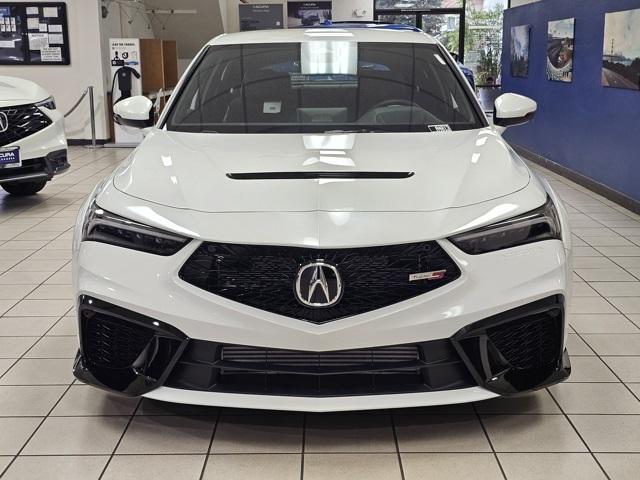 Photo of 2025 Platinum White Pearl Acura Integra
