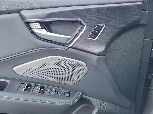 Photo of 2025 Liquid Carbon Metallic Acura RDX