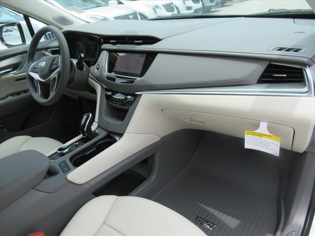 Photo of 2025 White Cadillac XT5
