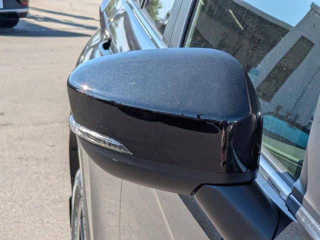 Photo of 2025 Labrador Black Pearl Mitsubishi Eclipse Cross