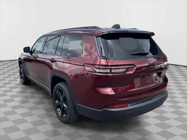 Photo of 2023 Velvet Red Pearlcoat Jeep Grand Cherokee L