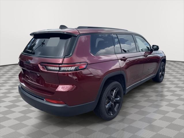 Photo of 2023 Velvet Red Pearlcoat Jeep Grand Cherokee L