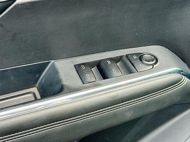 Photo of 2025 Summit White GMC Acadia