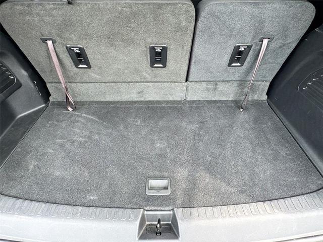 Photo of 2025 Summit White GMC Acadia