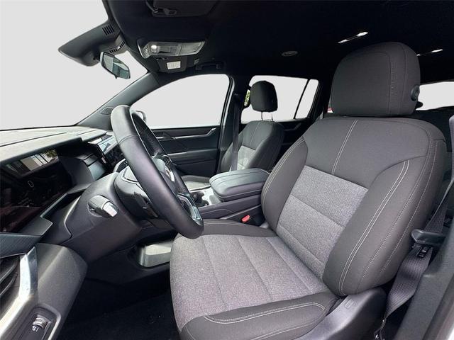 Photo of 2025 Summit White GMC Acadia