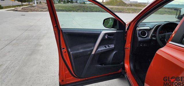 Photo of 2015 Hot Lava Toyota RAV4