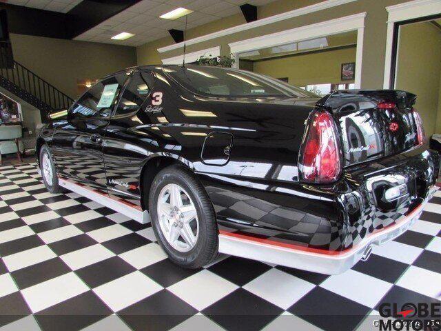 Photo of 2002 Black Chevrolet Monte Carlo