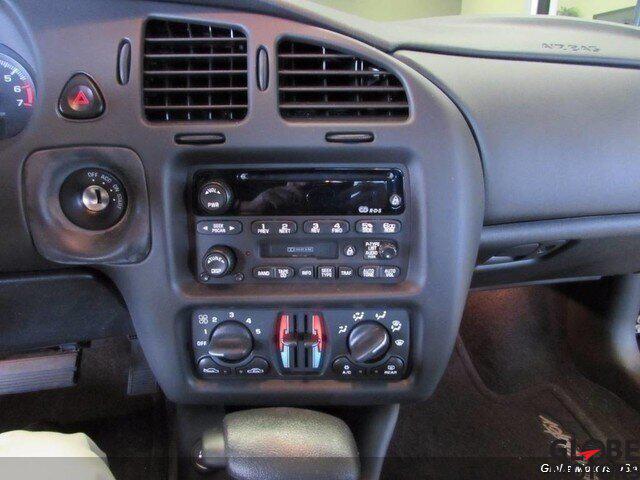 Photo of 2002 Black Chevrolet Monte Carlo