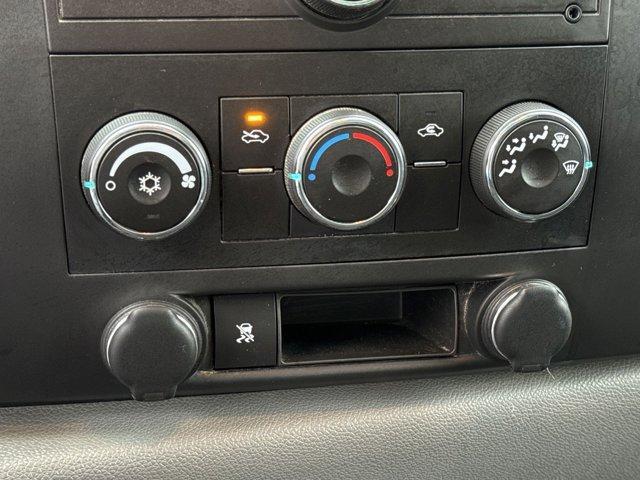 Photo of 2011 Summit White Chevrolet Silverado 1500