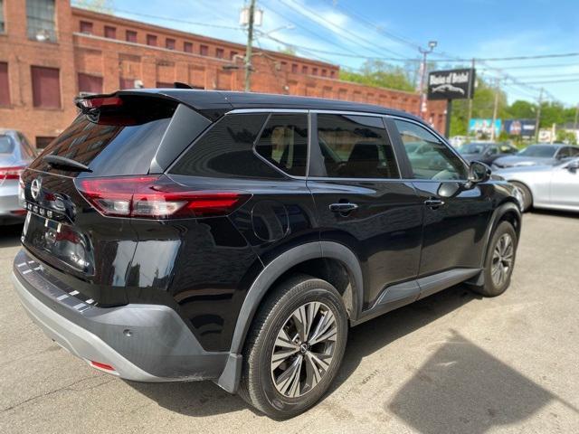 Photo of 2022 Black Nissan Rogue