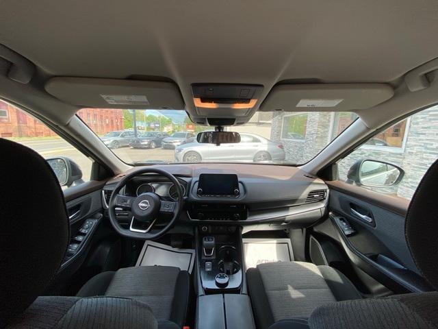 Photo of 2022 Black Nissan Rogue