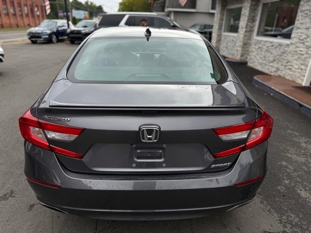 Photo of 2020 Lunar Silver Metallic Honda Accord