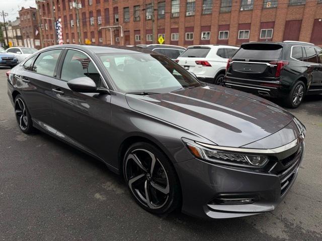 Photo of 2020 Lunar Silver Metallic Honda Accord
