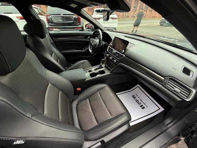 Photo of 2020 Lunar Silver Metallic Honda Accord