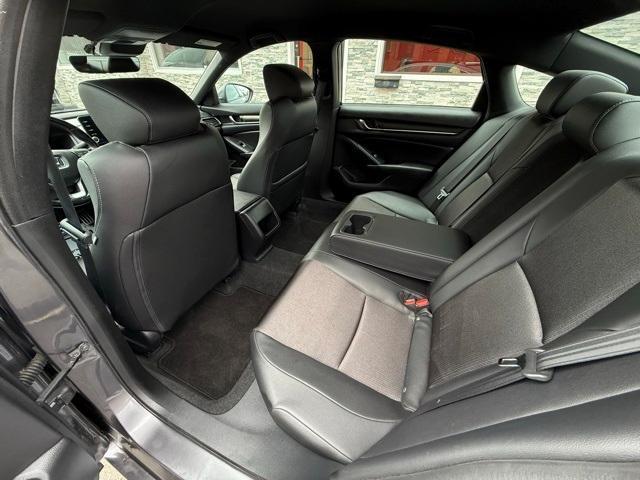Photo of 2020 Lunar Silver Metallic Honda Accord