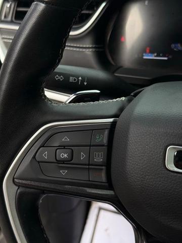 Photo of 2022 Metallic Jeep Grand Cherokee