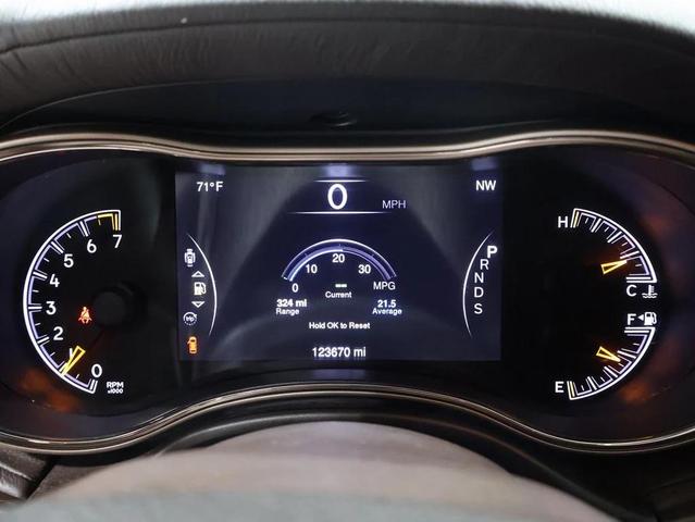 Photo of 2014 Bright White Jeep Grand Cherokee