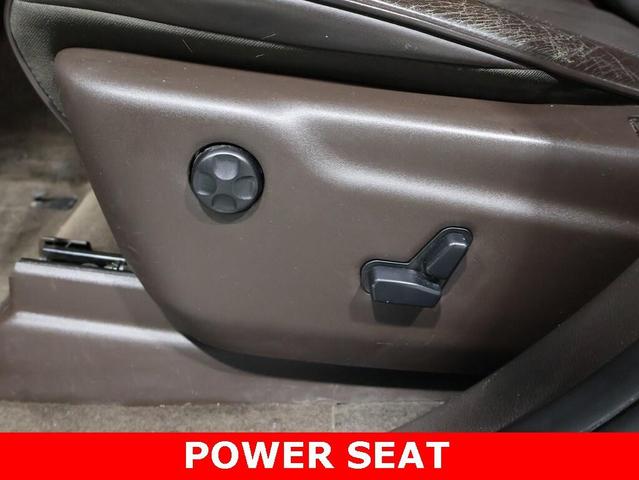 Photo of 2014 Bright White Jeep Grand Cherokee