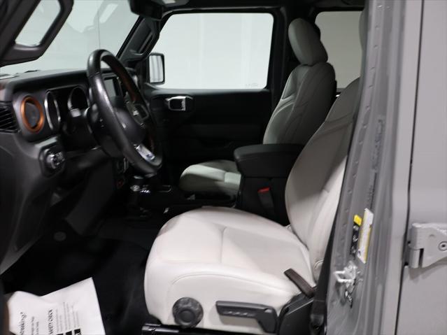 Photo of 2021 Sting-Gray Clearcoat Jeep Gladiator