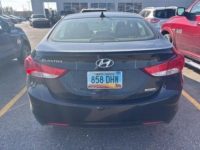 Photo of 2012 Black Noir Pearl Mica Hyundai ELANTRA