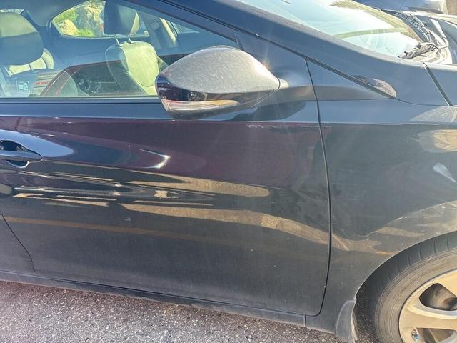 Photo of 2012 Black Noir Pearl Mica Hyundai ELANTRA