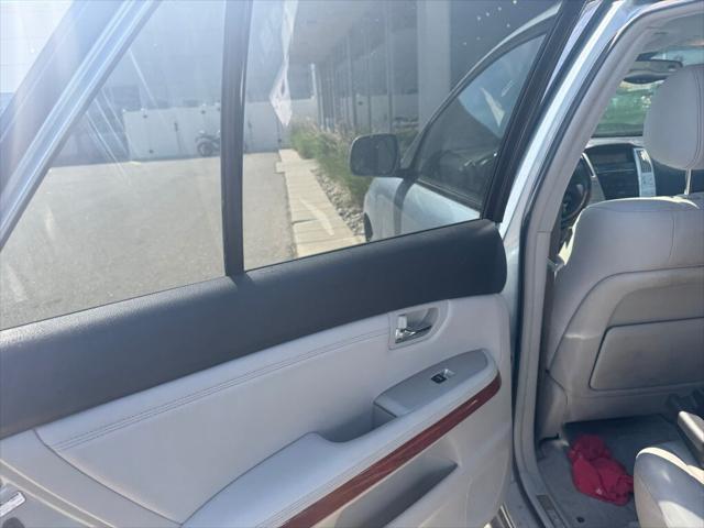Photo of 2004 Light Blue Lexus RX 330