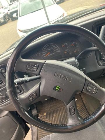 Photo of 2006 Deep Blue GMC Sierra 1500