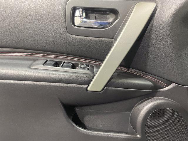 Photo of 2012 Platinum Graphite Nissan Rogue