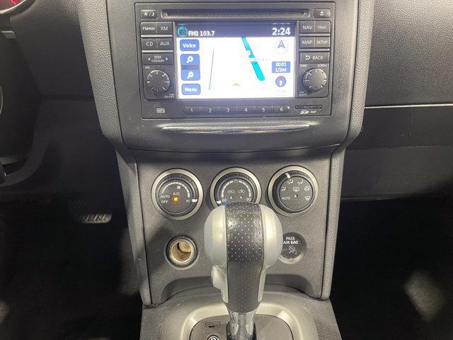 Photo of 2012 Platinum Graphite Nissan Rogue