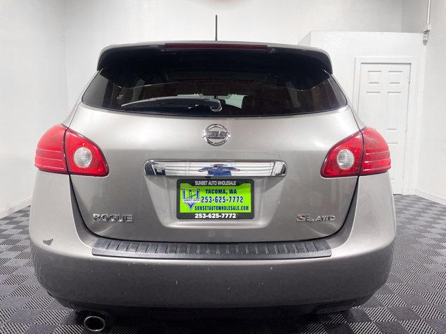 Photo of 2012 Platinum Graphite Nissan Rogue