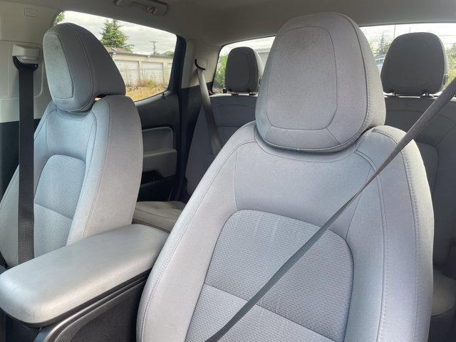 Photo of 2018 Summit White Chevrolet Colorado