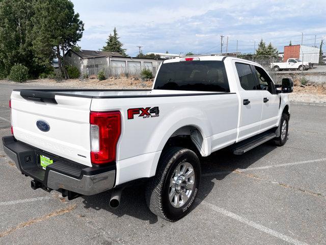 Photo of 2019 Oxford White Ford F-350