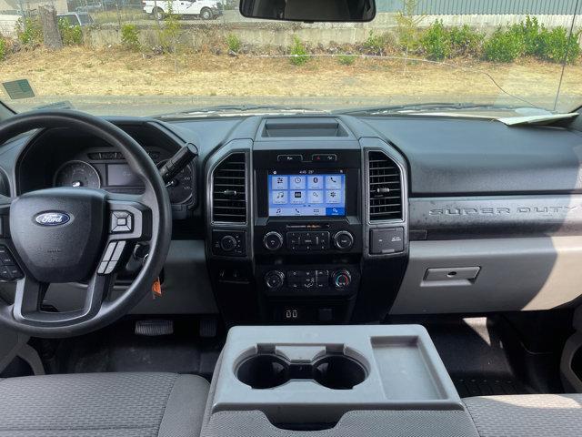 Photo of 2019 Oxford White Ford F-350