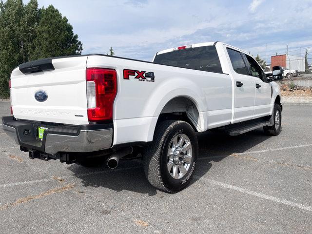 Photo of 2019 Oxford White Ford F-350