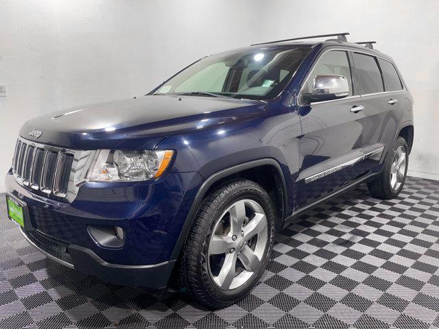 Photo of 2013 True Blue Pearlcoat Jeep Grand Cherokee