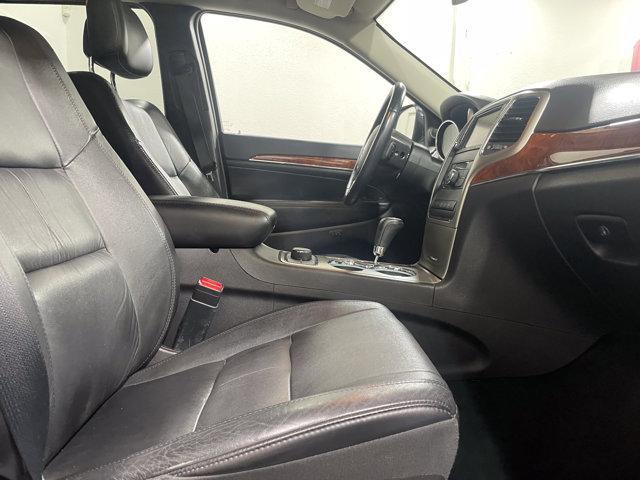 Photo of 2013 True Blue Pearlcoat Jeep Grand Cherokee