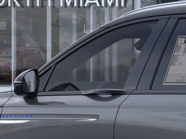 Photo of 2025 Gray Metallic Lincoln Nautilus