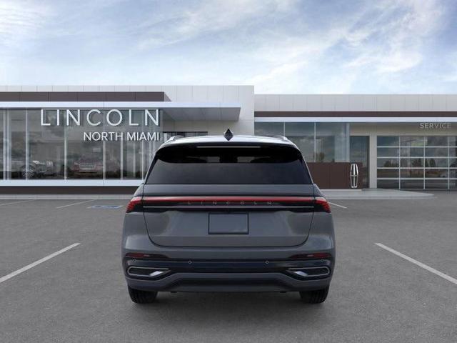 Photo of 2025 Gray Metallic Lincoln Nautilus