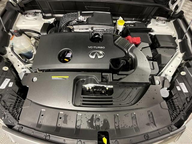 Photo of 2023 Majestic White INFINITI QX55