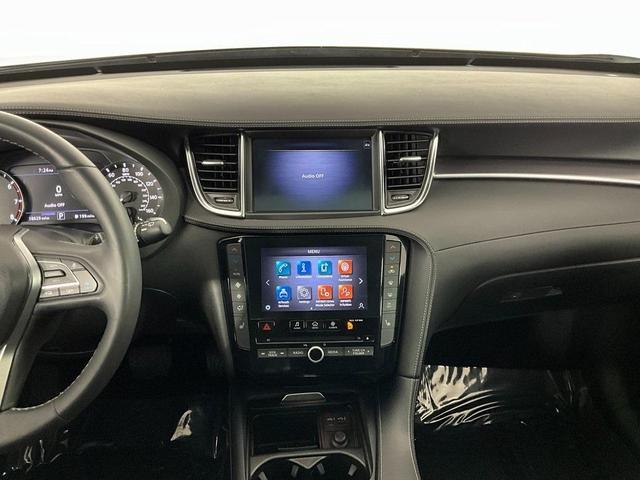 Photo of 2023 Majestic White INFINITI QX55