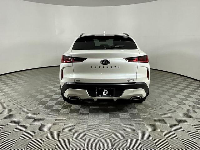 Photo of 2023 Majestic White INFINITI QX55