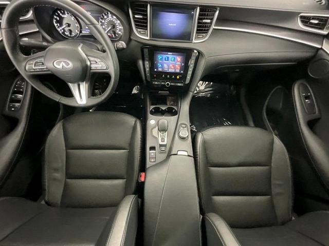 Photo of 2023 Majestic White INFINITI QX55