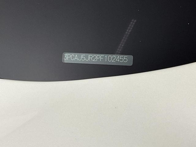 Photo of 2023 Majestic White INFINITI QX55