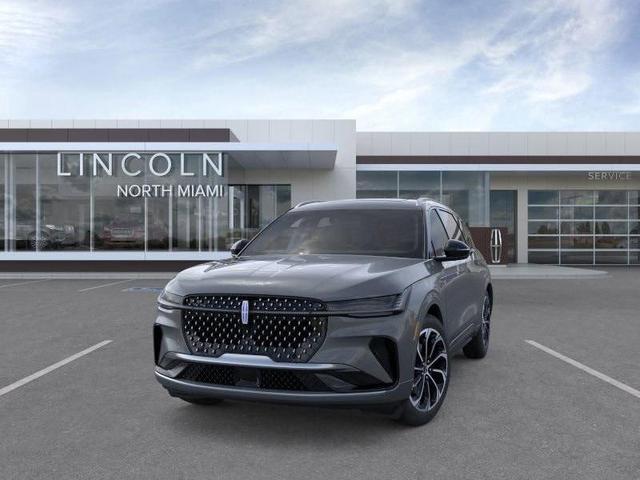 Photo of 2025 Gray Metallic Lincoln Nautilus